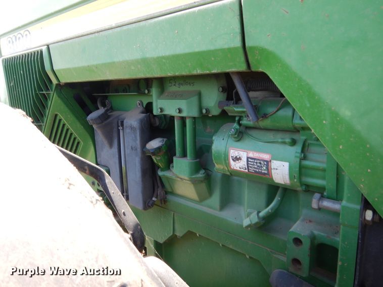 image for item HB9366 1997 John Deere 8100  MFWD tractor