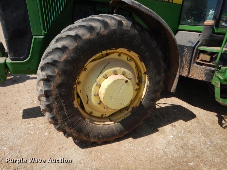 image for item HB9366 1997 John Deere 8100  MFWD tractor