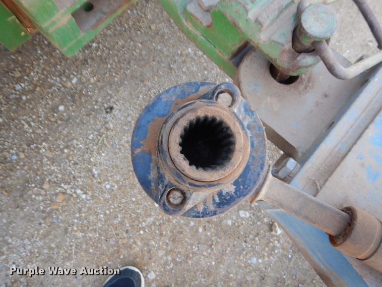 image for item HB9367 Kinze 640 grain cart