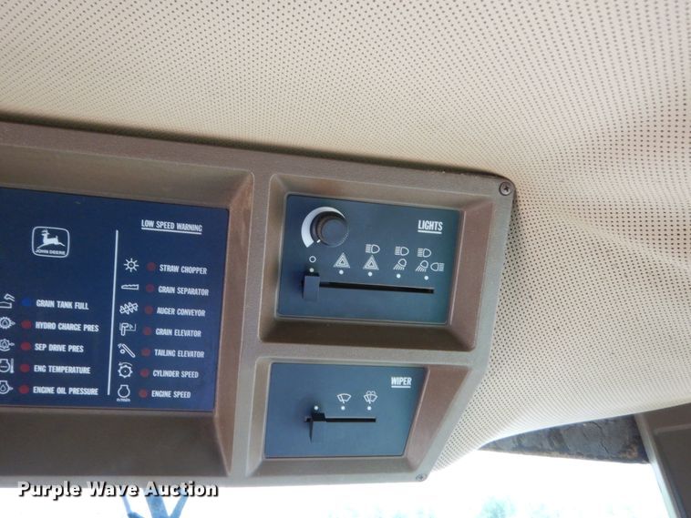 image for item HB9368 1993 John Deere 9600 combine