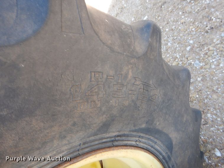 image for item HB9368 1993 John Deere 9600 combine