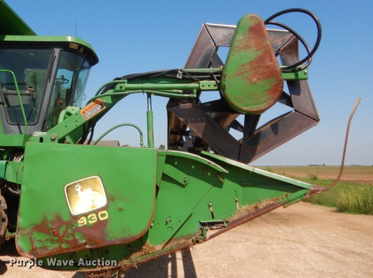 image for item HB9369 John Deere 930 rigid head