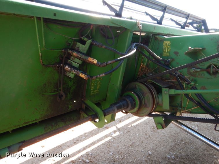 image for item HB9369 John Deere 930 rigid head