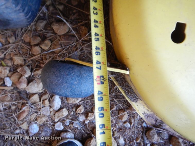 image for item HB9370 John Deere X324 lawn mower