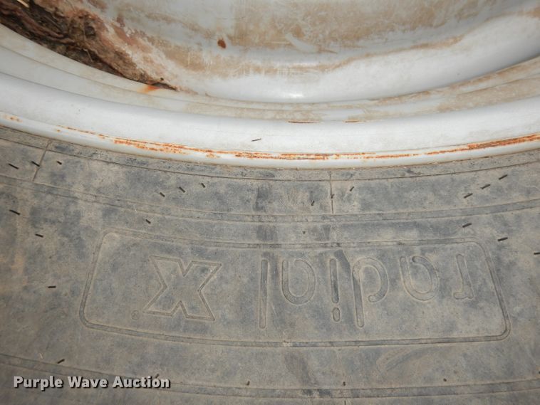 image for item HD9409 (2) Michelin 420/80R46 tires and wheels