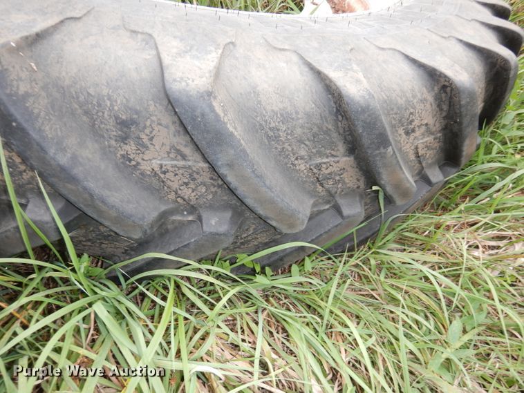 image for item HD9409 (2) Michelin 420/80R46 tires and wheels