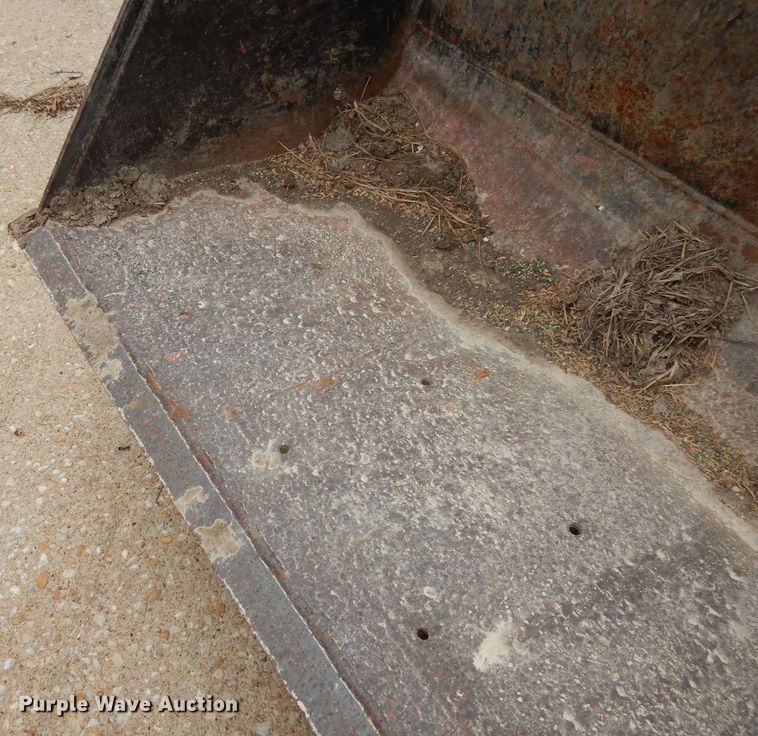 image for item HD9410 Ford 7700  tractor