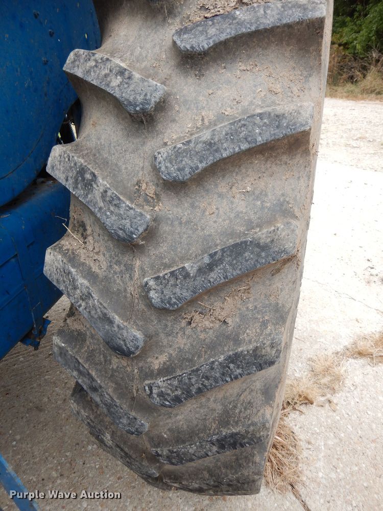 image for item HD9410 Ford 7700  tractor