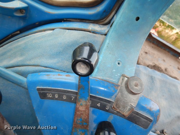 image for item HD9410 Ford 7700  tractor