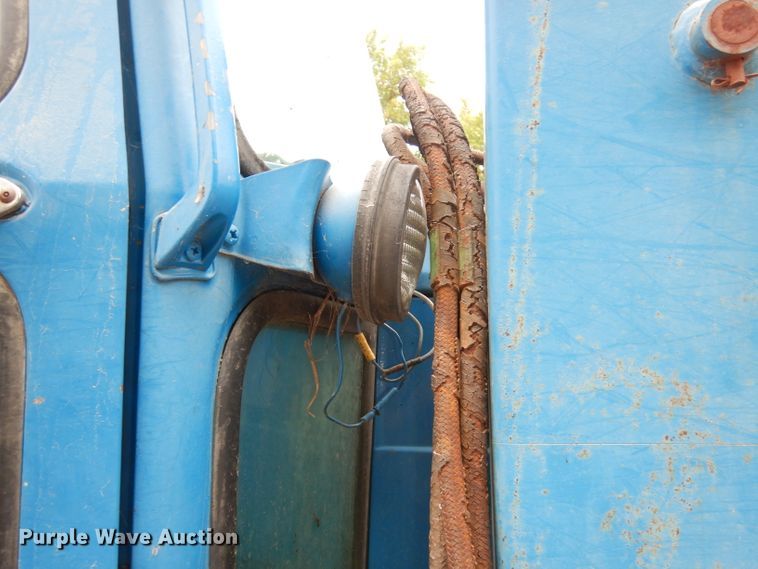 image for item HD9410 Ford 7700  tractor