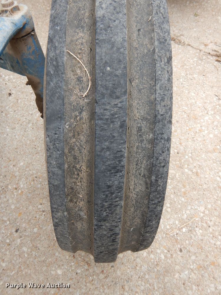 image for item HD9410 Ford 7700  tractor