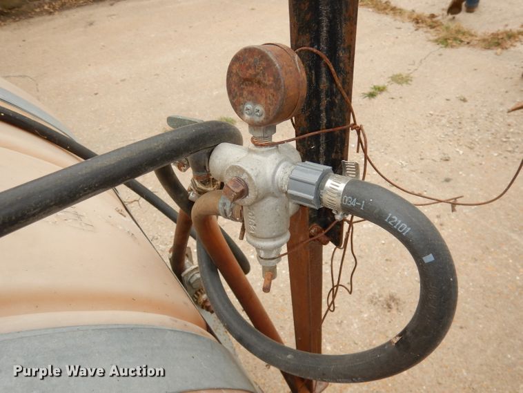 image for item HD9410 Ford 7700  tractor