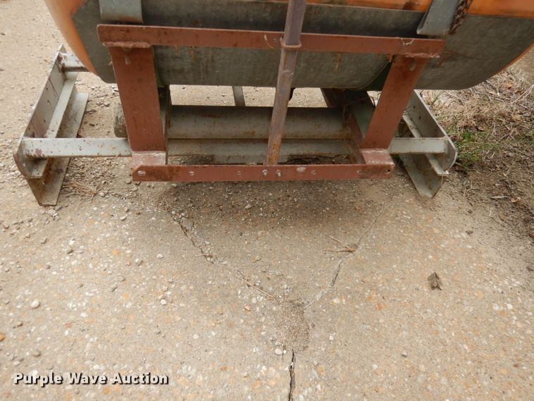 image for item HD9410 Ford 7700  tractor