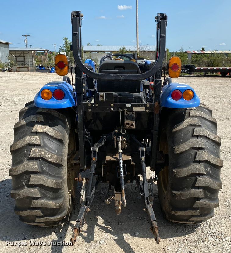 image for item HE9763 2014 New Holland Boomer 47  MFWD tractor