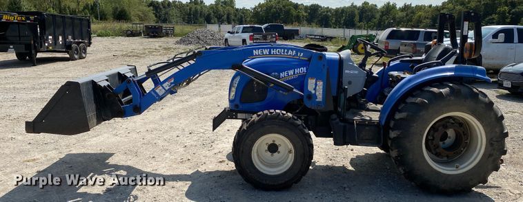 image for item HE9763 2014 New Holland Boomer 47  MFWD tractor