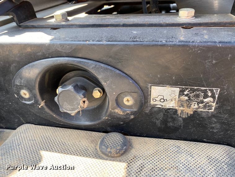 image for item HE9763 2014 New Holland Boomer 47  MFWD tractor