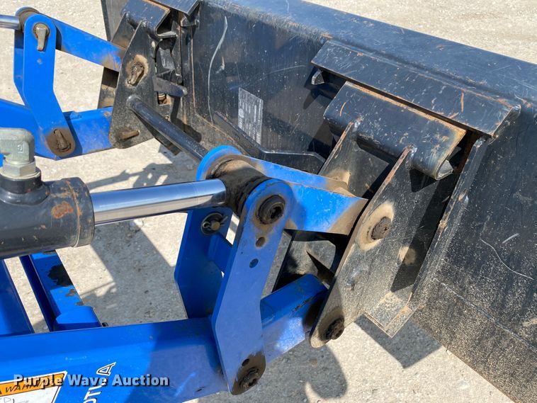 image for item HE9763 2014 New Holland Boomer 47  MFWD tractor