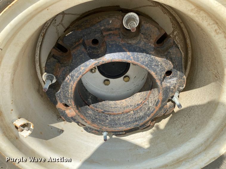 image for item HE9763 2014 New Holland Boomer 47  MFWD tractor