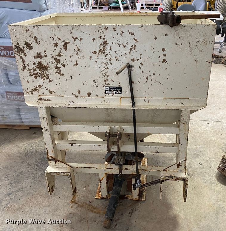 image for item HE9765 Herd 1200 broadcast seeder