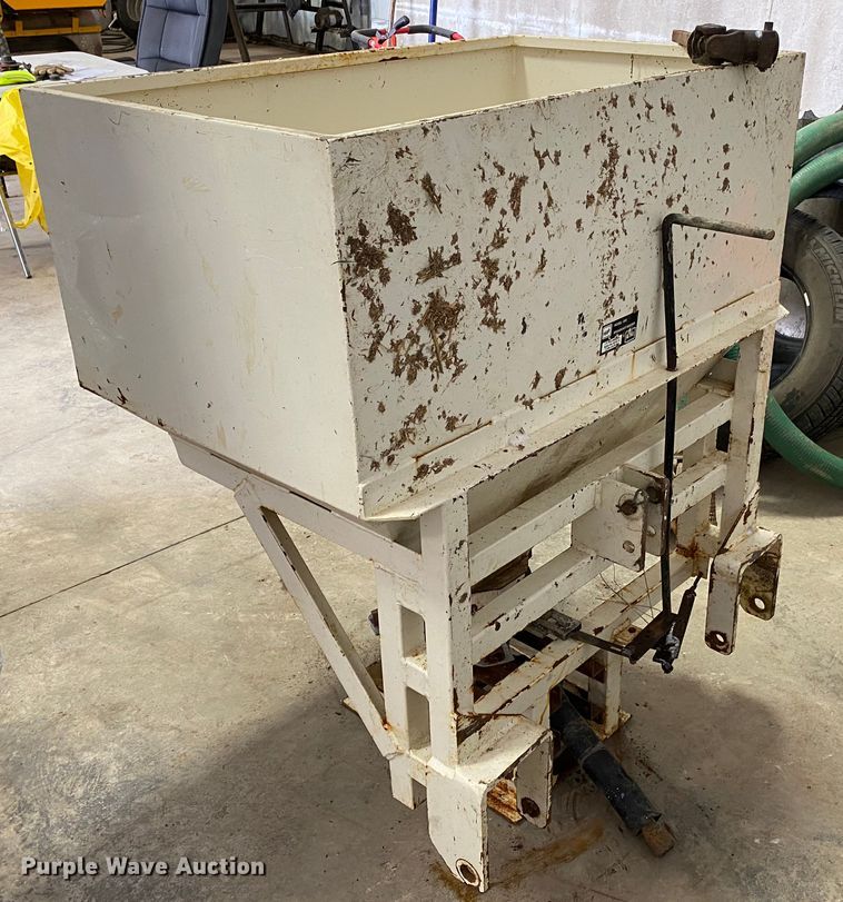 image for item HE9765 Herd 1200 broadcast seeder