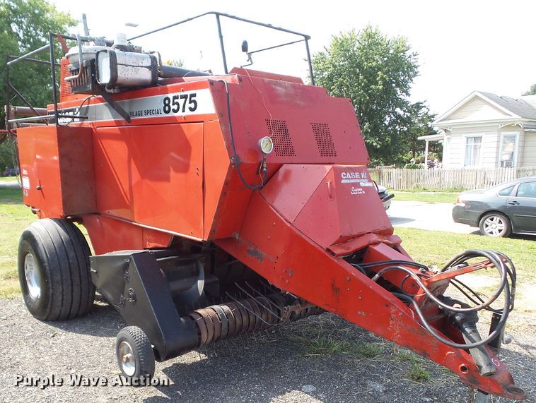 image for item HF9582 1998 Case IH 8575  large square baler