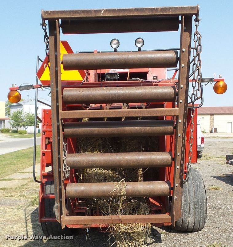 image for item HF9582 1998 Case IH 8575  large square baler