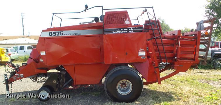 image for item HF9582 1998 Case IH 8575  large square baler