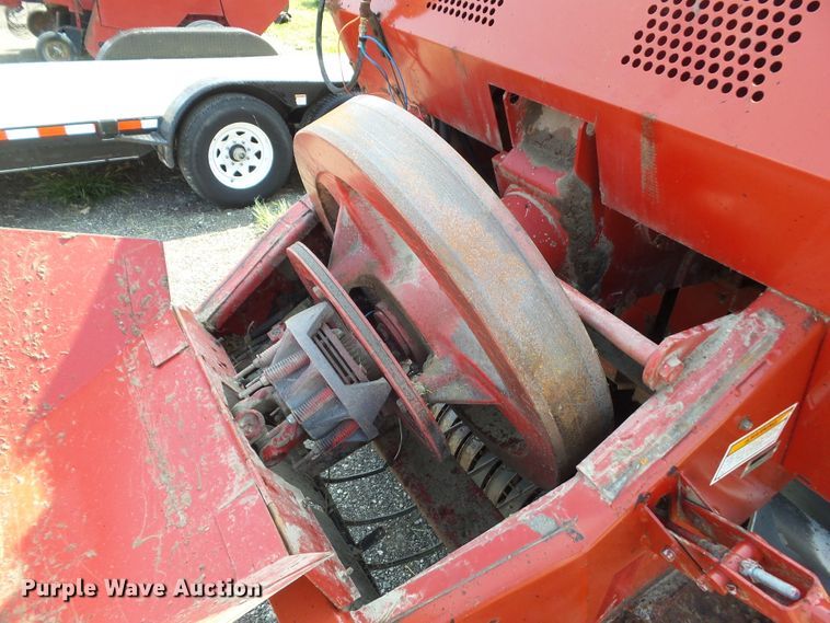 image for item HF9582 1998 Case IH 8575  large square baler