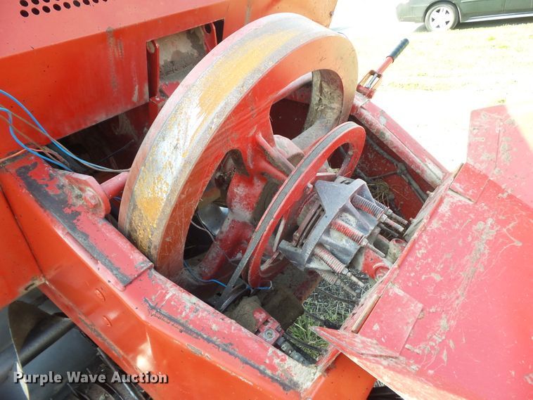 image for item HF9582 1998 Case IH 8575  large square baler