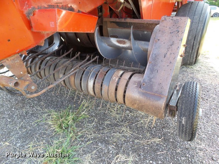 image for item HF9582 1998 Case IH 8575  large square baler