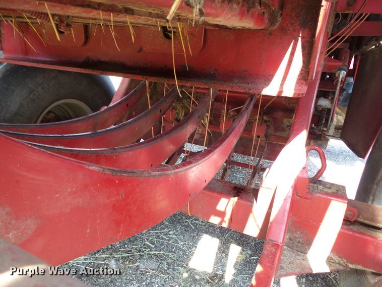 image for item HF9582 1998 Case IH 8575  large square baler