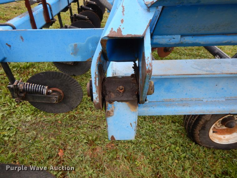 image for item HJ9633 DMI Nutri-Placr 4250 anhydrous ammonia applicator