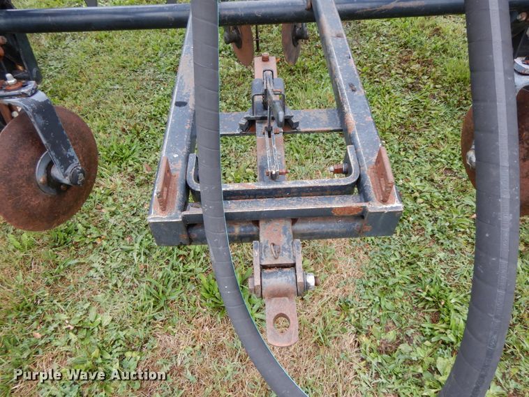 image for item HJ9633 DMI Nutri-Placr 4250 anhydrous ammonia applicator