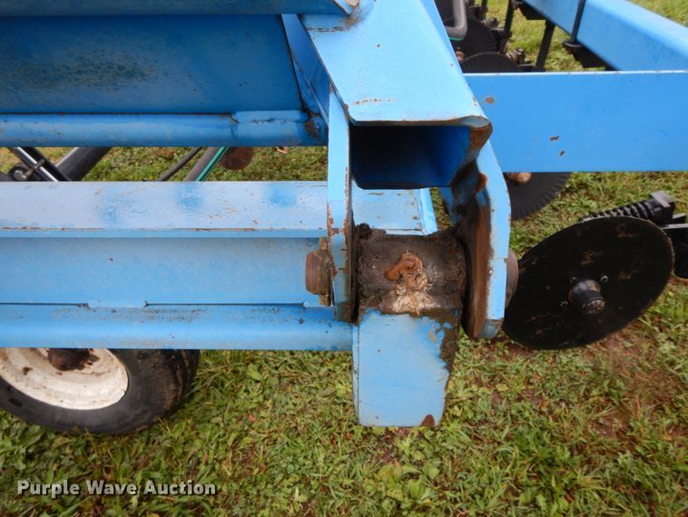 image for item HJ9633 DMI Nutri-Placr 4250 anhydrous ammonia applicator