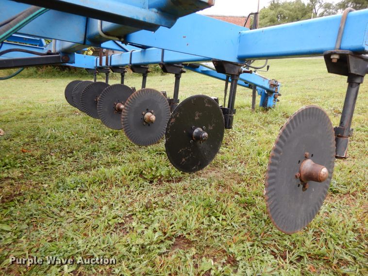 image for item HJ9633 DMI Nutri-Placr 4250 anhydrous ammonia applicator