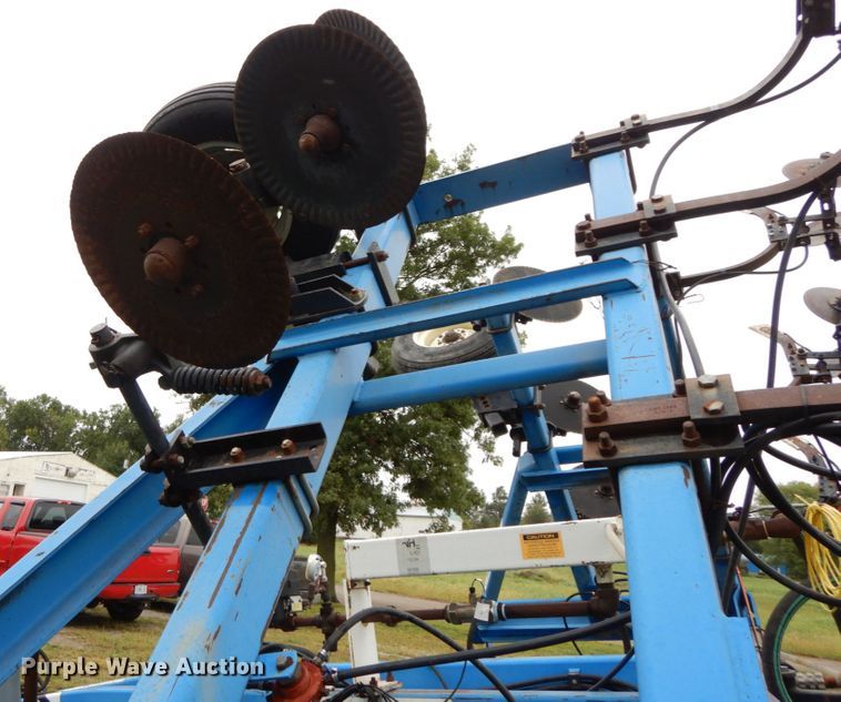 image for item HJ9633 DMI Nutri-Placr 4250 anhydrous ammonia applicator