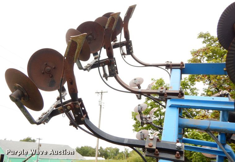 image for item HJ9633 DMI Nutri-Placr 4250 anhydrous ammonia applicator