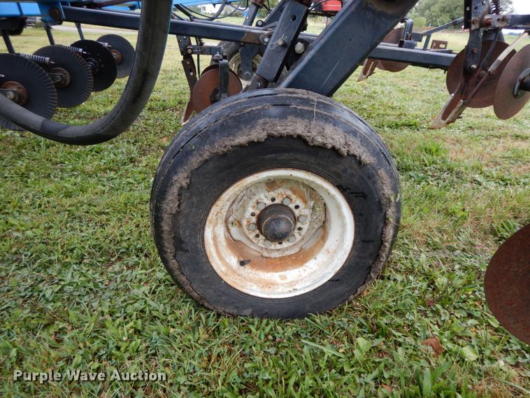 image for item HJ9633 DMI Nutri-Placr 4250 anhydrous ammonia applicator