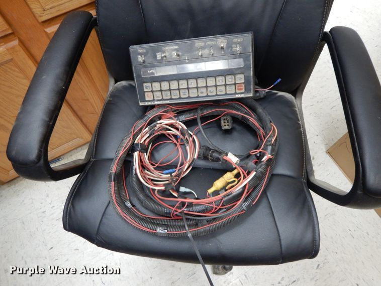 image for item HJ9633 DMI Nutri-Placr 4250 anhydrous ammonia applicator