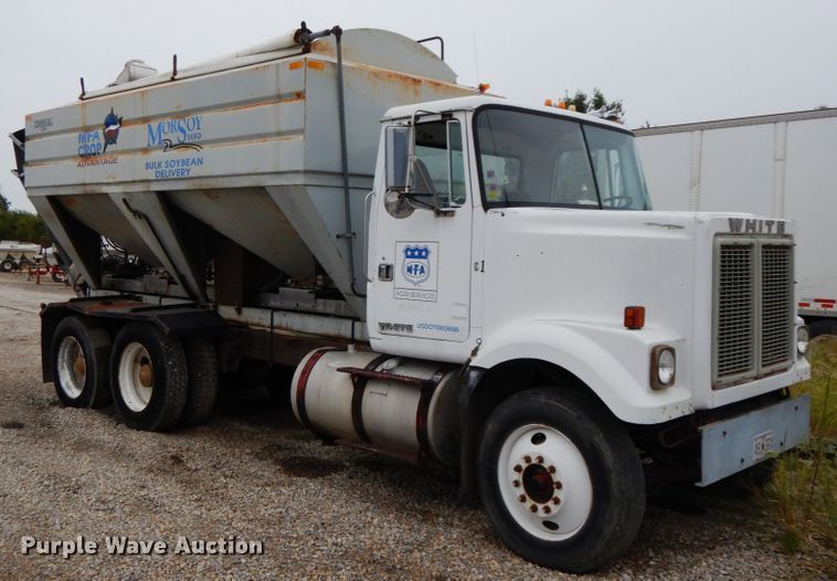image for item HJ9636 1981 White Volvo RBS  seed tender truck