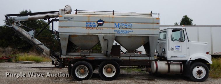 image for item HJ9636 1981 White Volvo RBS  seed tender truck