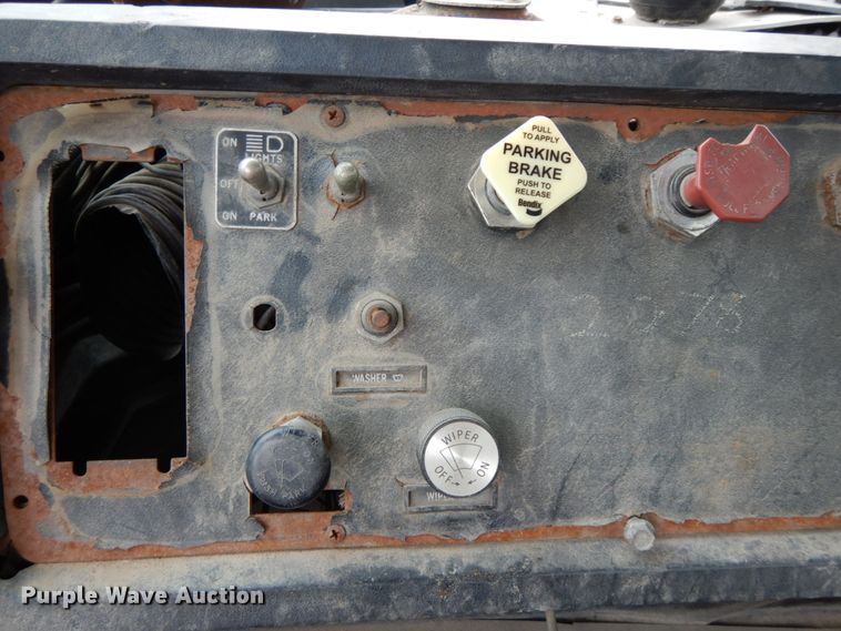 image for item HJ9636 1981 White Volvo RBS  seed tender truck