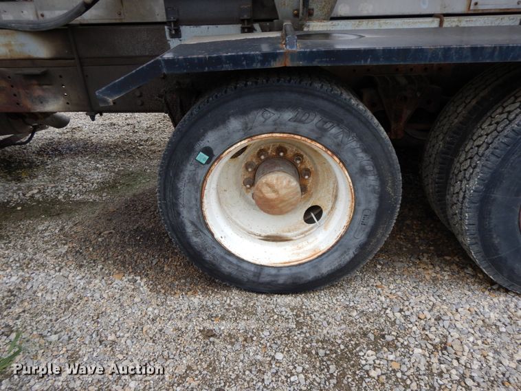 image for item HJ9636 1981 White Volvo RBS  seed tender truck