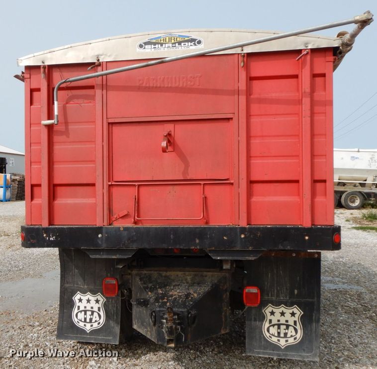 image for item HJ9660 1988 International 2375  grain truck