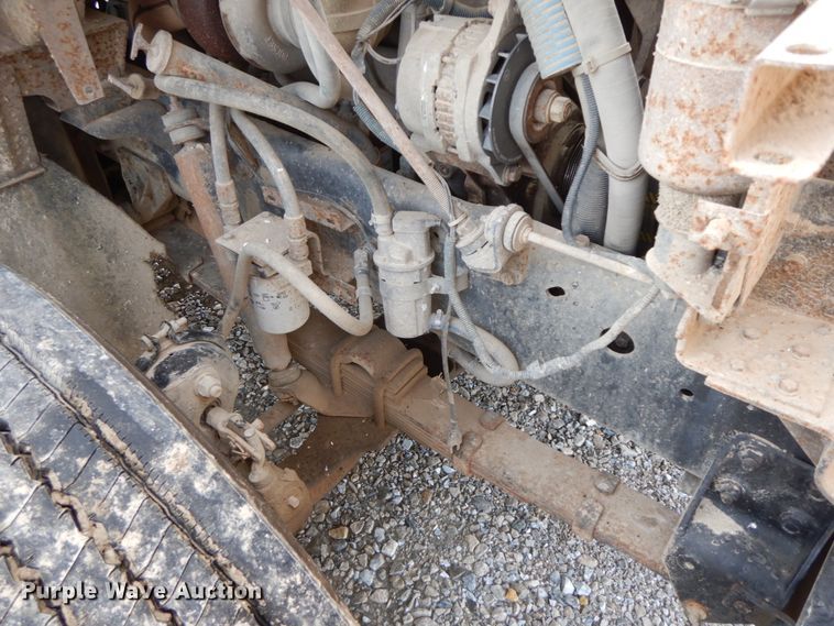 image for item HJ9660 1988 International 2375  grain truck