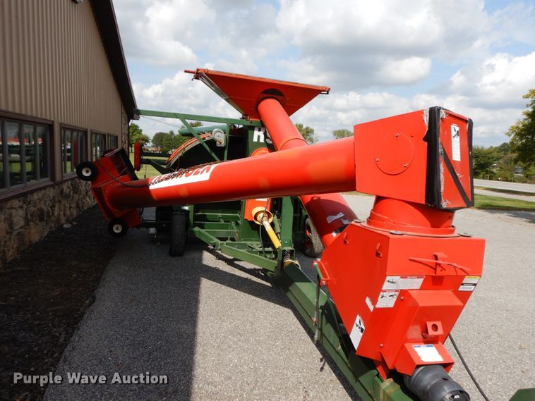 image for item HJ9714 Richiger grain bagger and grain bag unloader