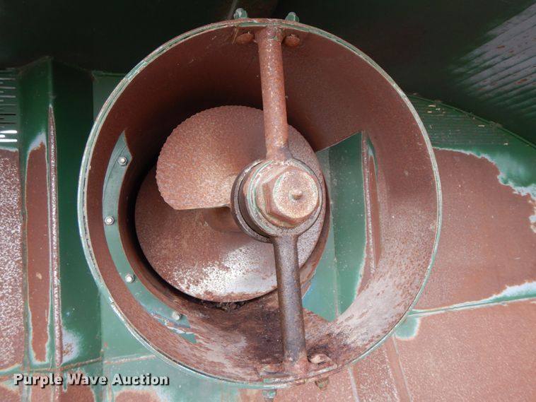 image for item HJ9714 Richiger grain bagger and grain bag unloader