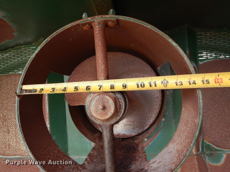 image for item HJ9714 Richiger grain bagger and grain bag unloader