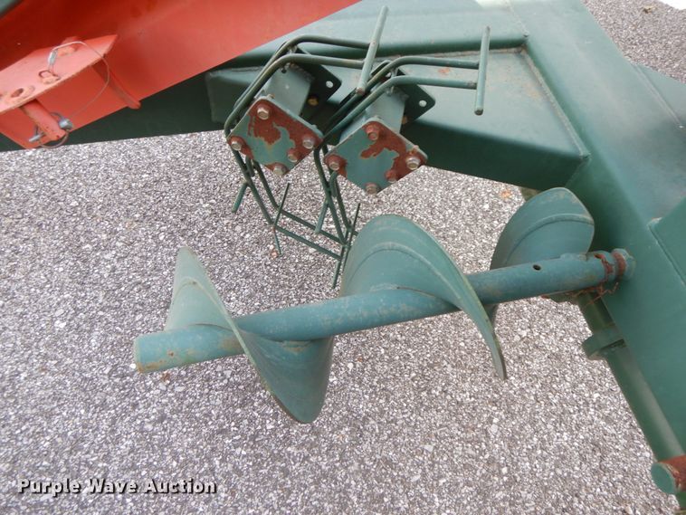 image for item HJ9714 Richiger grain bagger and grain bag unloader