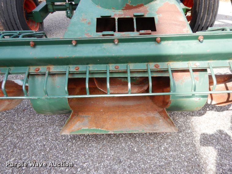 image for item HJ9714 Richiger grain bagger and grain bag unloader